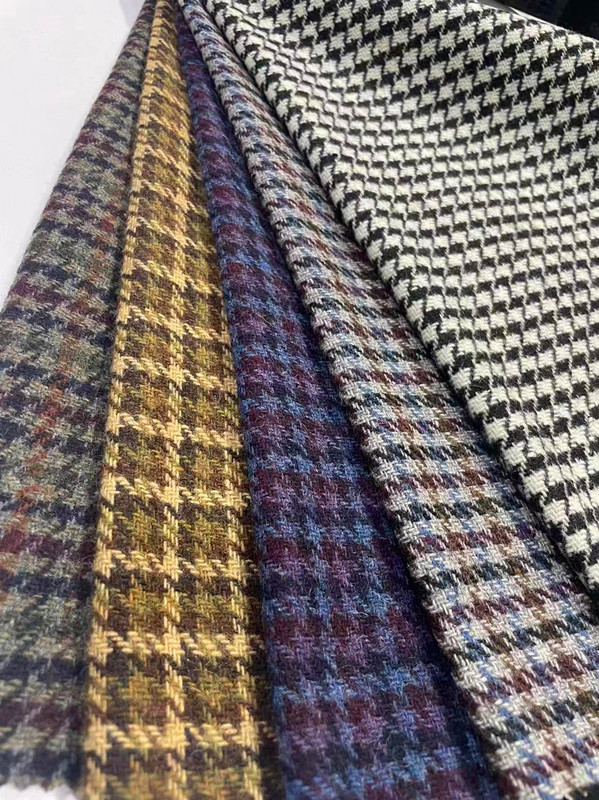 В наличии шершавая ткань с мелким клетчатым рисунком одежда/обувь и головные уборы/ткань для багажа