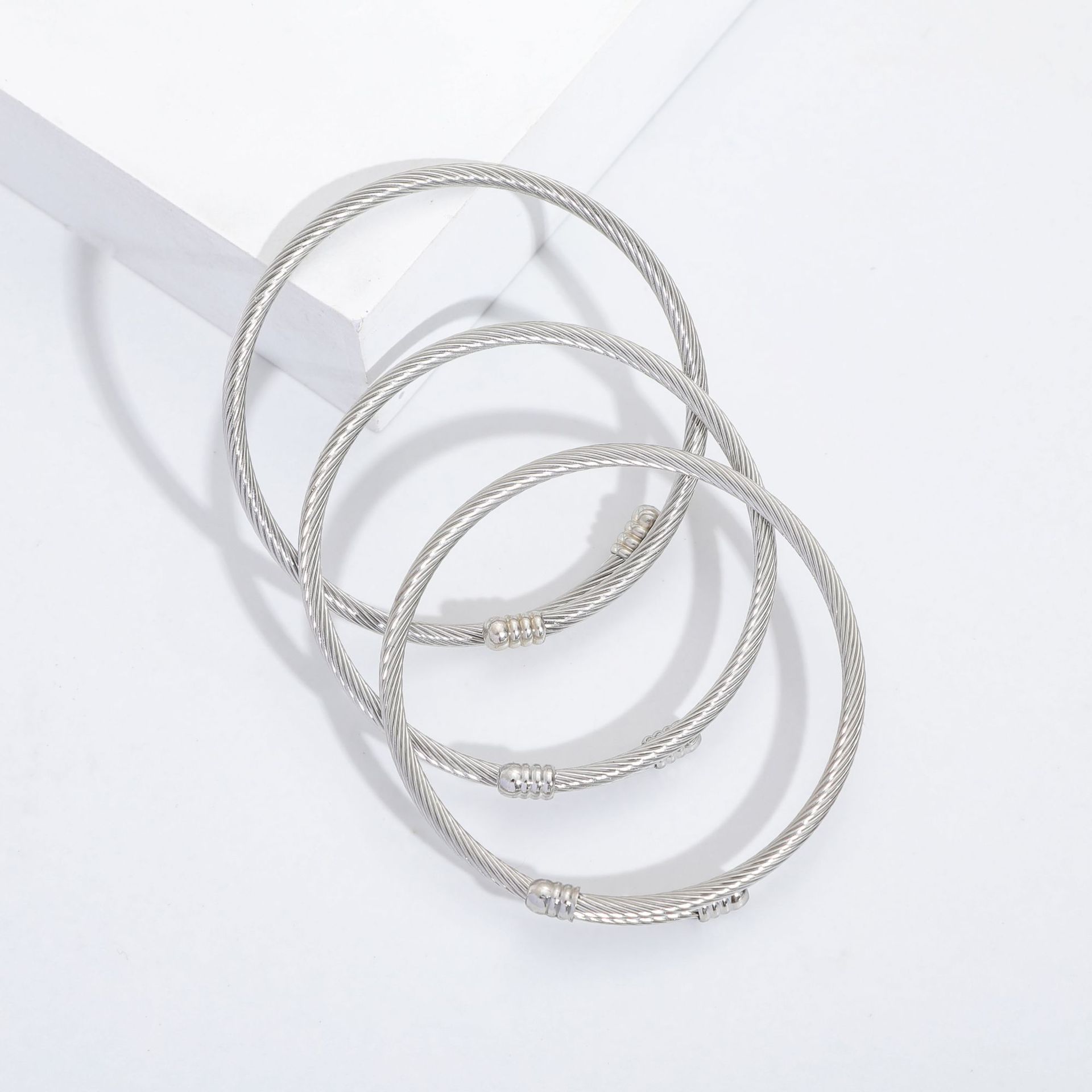 Europe and the United States cross-border 304 stainless steel twist bracelet DIY opening 14K gold rose gold steel hand ring manufacturers wholesale