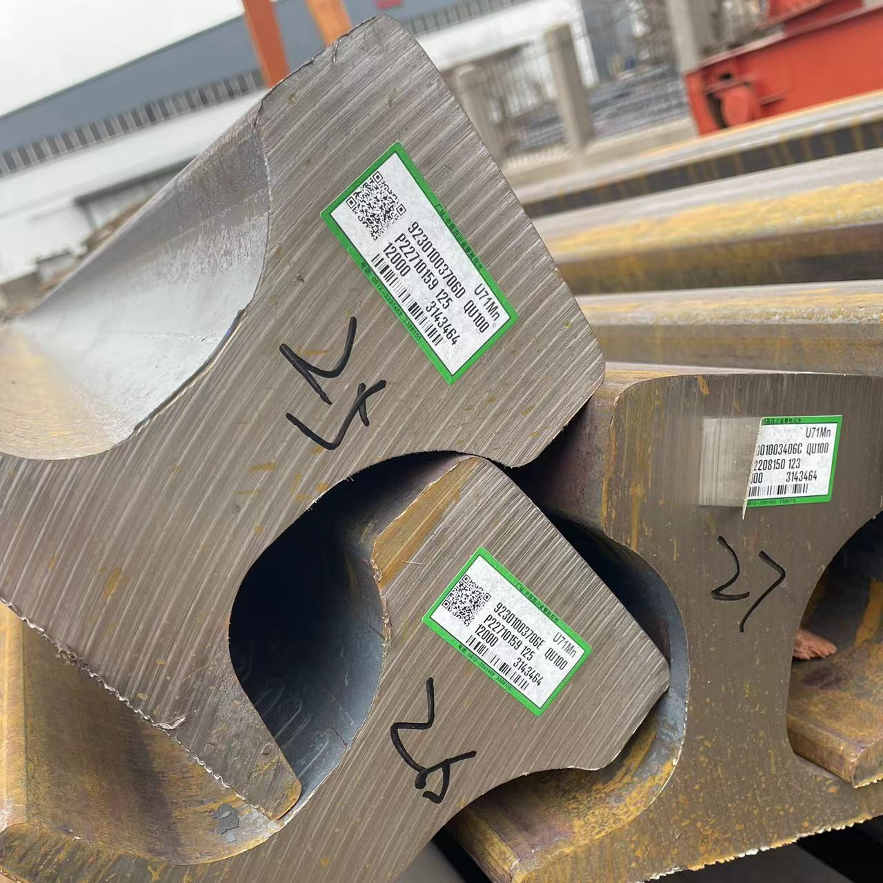 National Standard Rail Rail 18kg22kg Light Rail 38kg Heavy Rail QU100QU120 Crane Rail Outer Standard Rail
