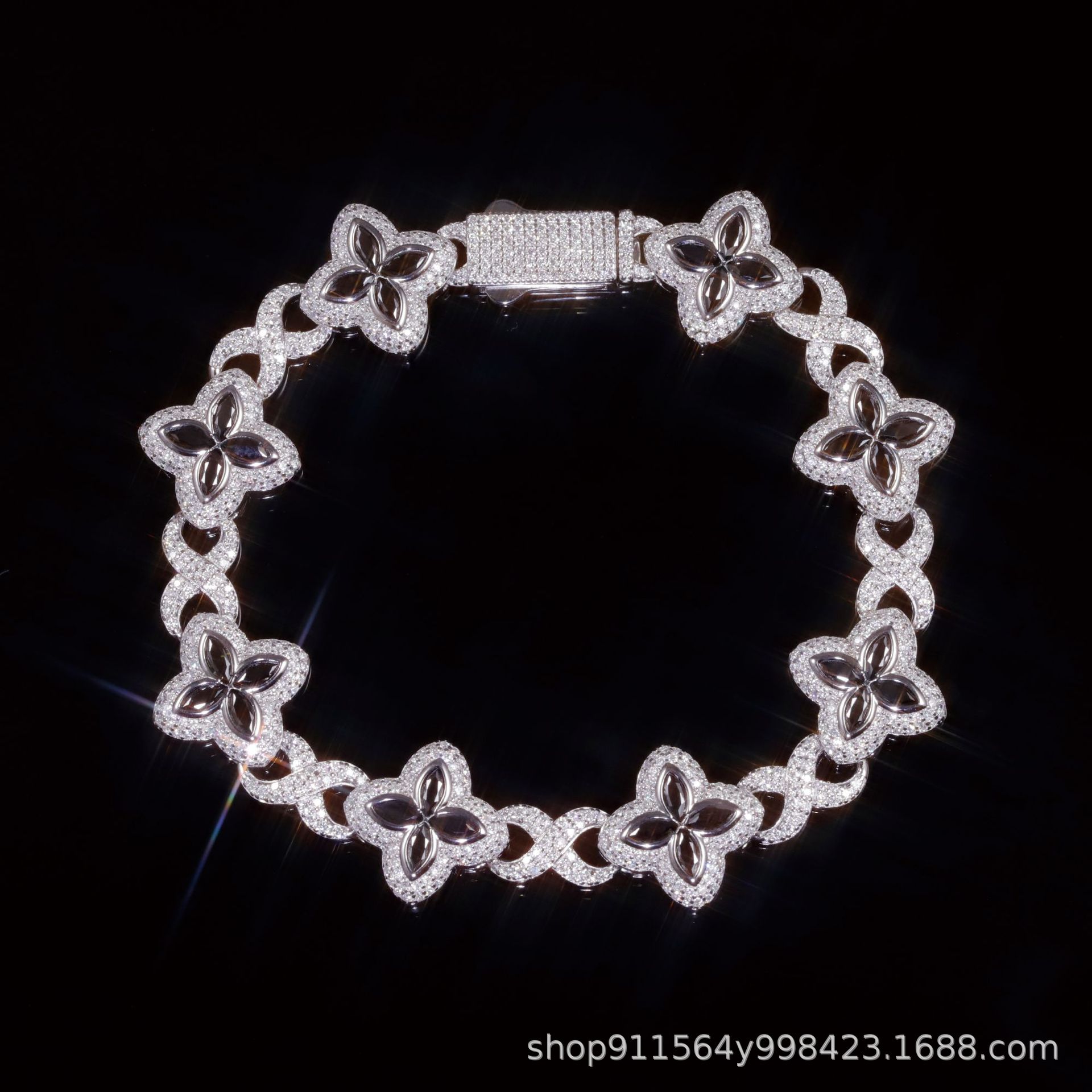 Популярный черный браслет с клевером S925 серебро с моиссанитом