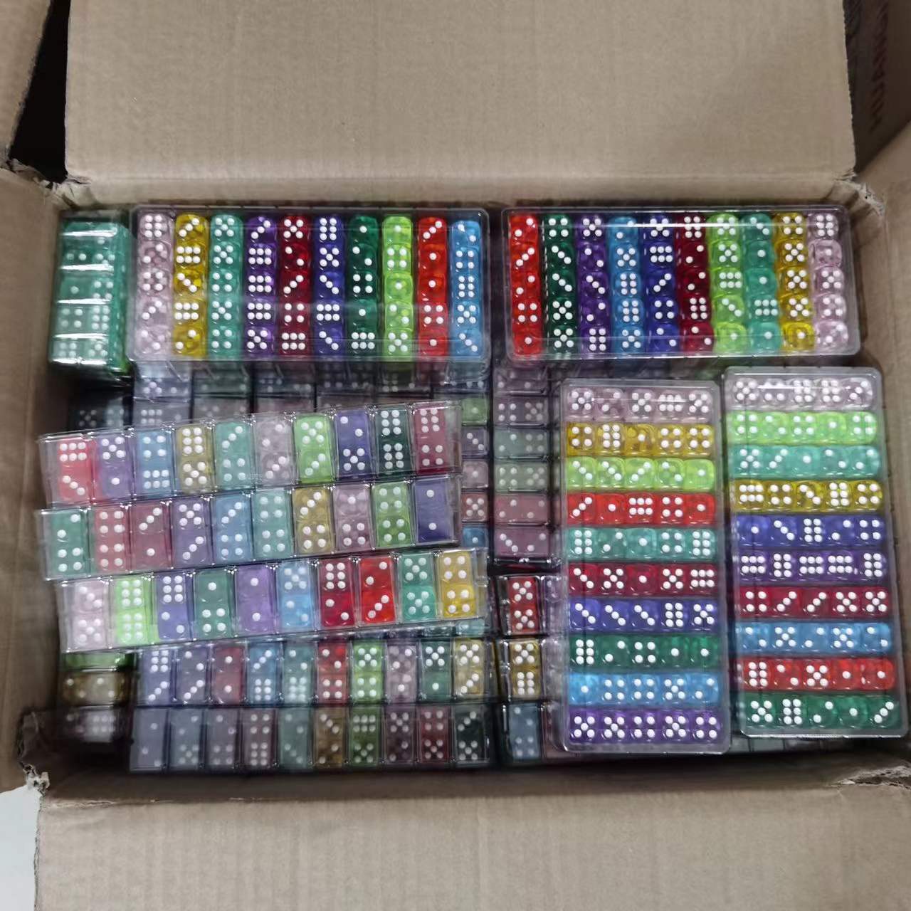 Spot 14mm transparent color Crystal acrylic dice new packing boxed dice color multi color optional