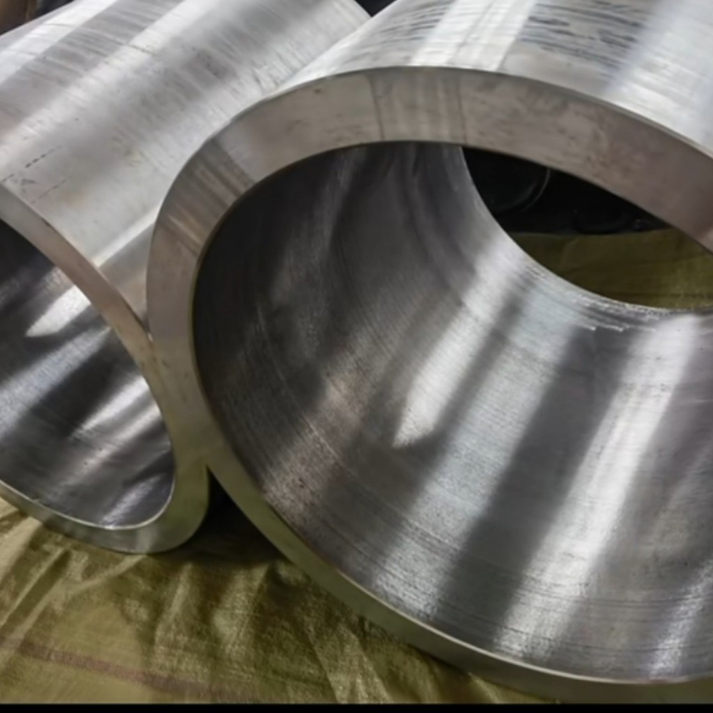 Фошань Руйтай специальные стали поставляет жаропрочные кованые цилиндры 2520, кованые кольца, кованые трубы и гарантирует, что химический состав может быть легким