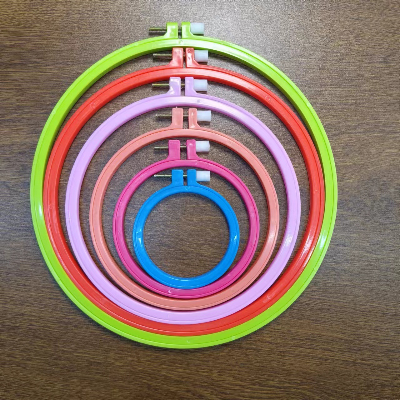 Customized Factory Direct Sales Imitation Bamboo Embroider Stretcher Adjustable Embroider Environmentally Friendly Cross Stitch Circle Tool Flower Stretcher Embroider Hoop Embroider