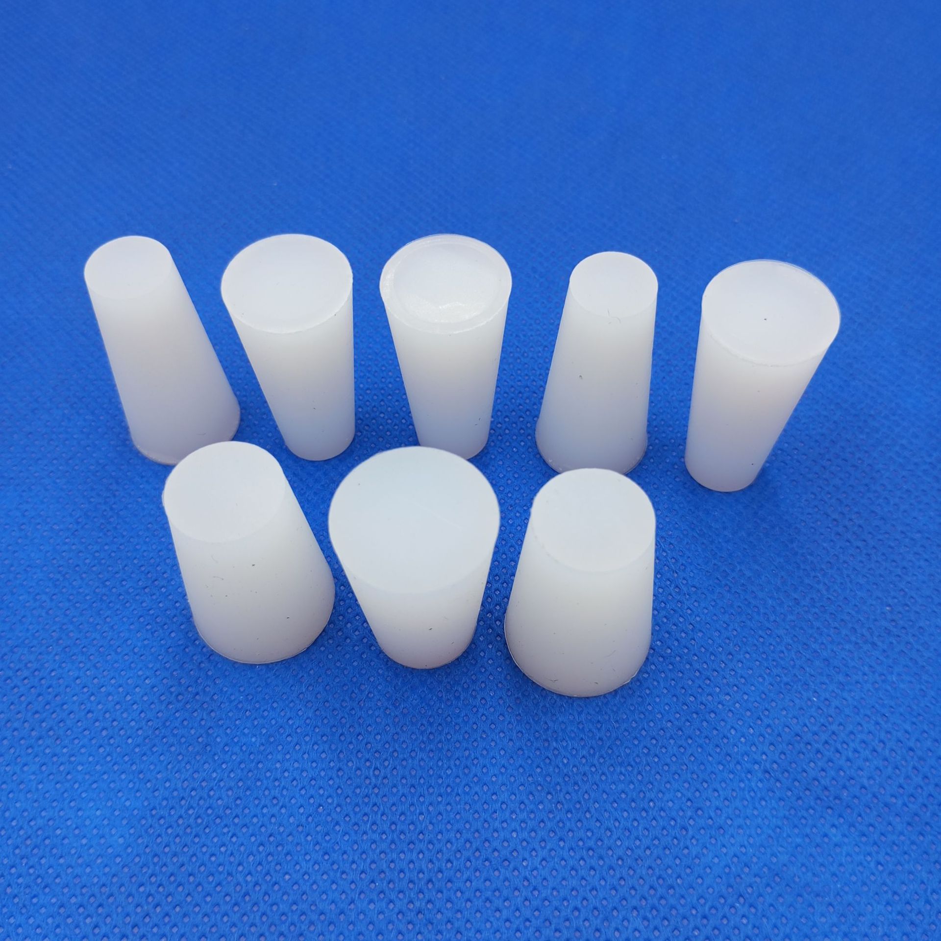 High temperature resistant silicone hole plug screw plug waterproof trapezoidal rubber plug powder spray paint electroplating in stock sealing plug