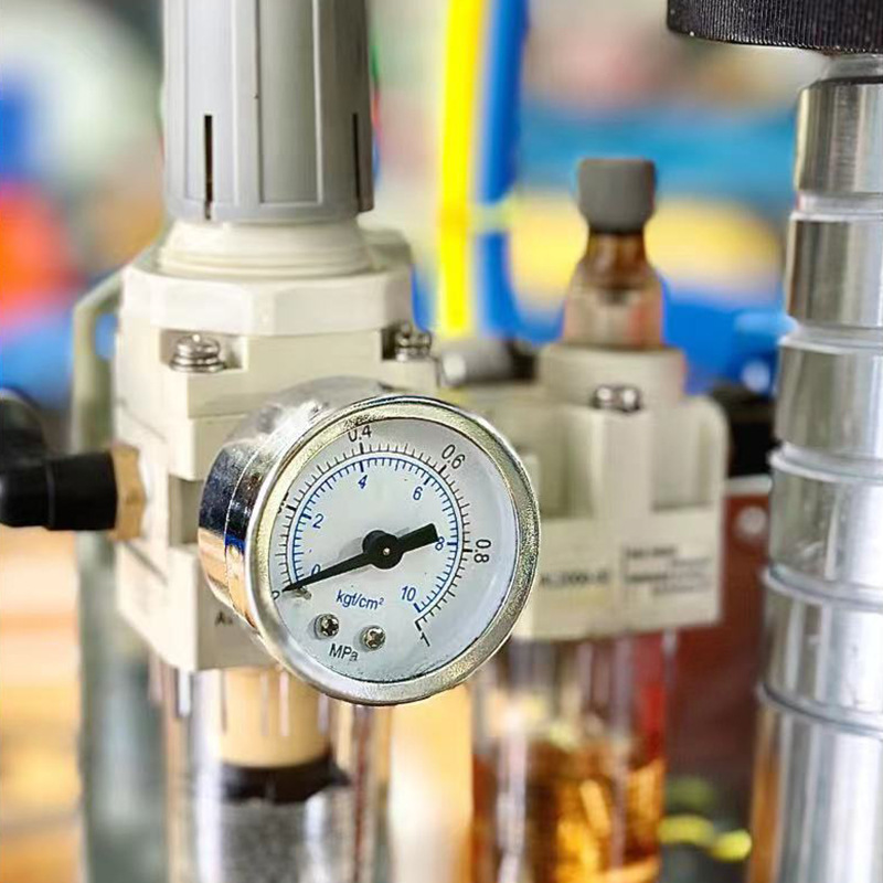 Gz-80 Precision Riveting Machine Pneumatic Oil Hydraulic Riveting Machine Radial Industrial Grade Fully Automatic Feeding Air Pressure