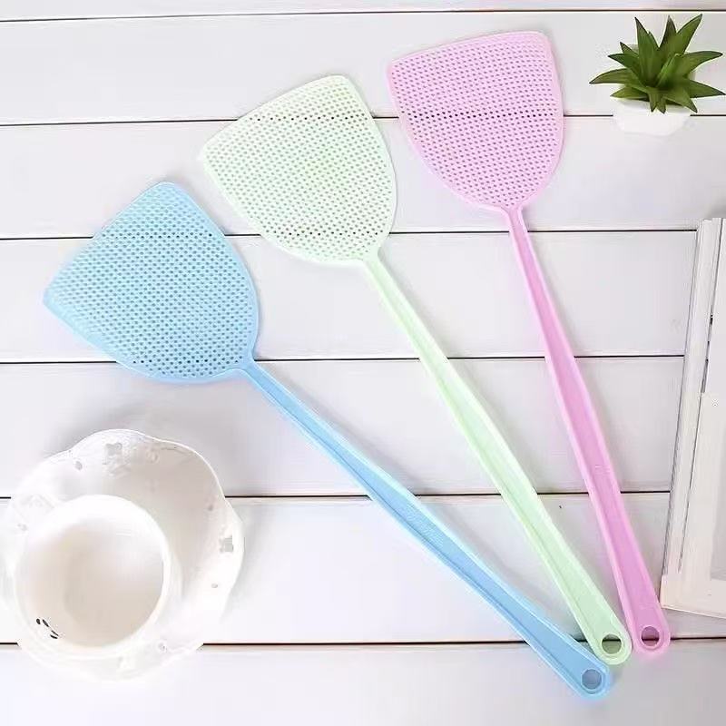 Fly Swatter Long Handle Household Thickeneded Cooked Glue Durable Non-Rotten Large Extended Plastic Fly Swatter to Kill Mosquitoes