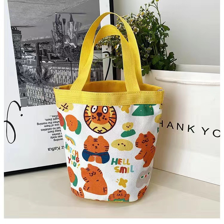 Cute Graffiti Bucket Bag ins Printed Cylindrical Bag Canvas Lunch Bag Korean Style Girl Hand Lunch Box Mommy Bag