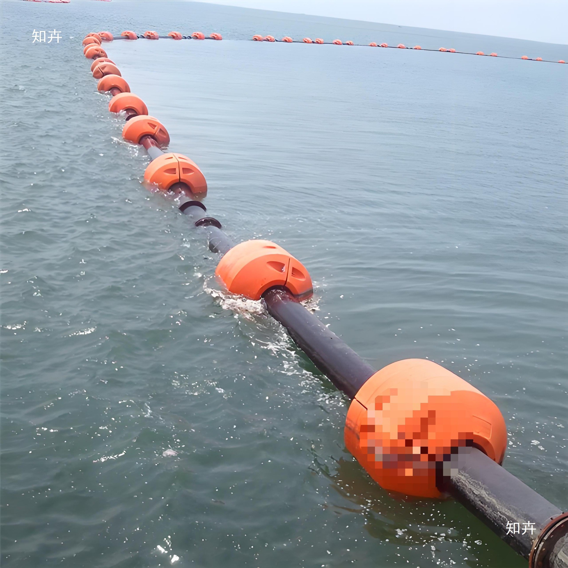 Integrated Plastic Floating Bucket Hydroelectric Power Station Sewage Blocking Floating Body Yungui Sichuan Power Station Sewage Blocking Floating Body 600*1000mm