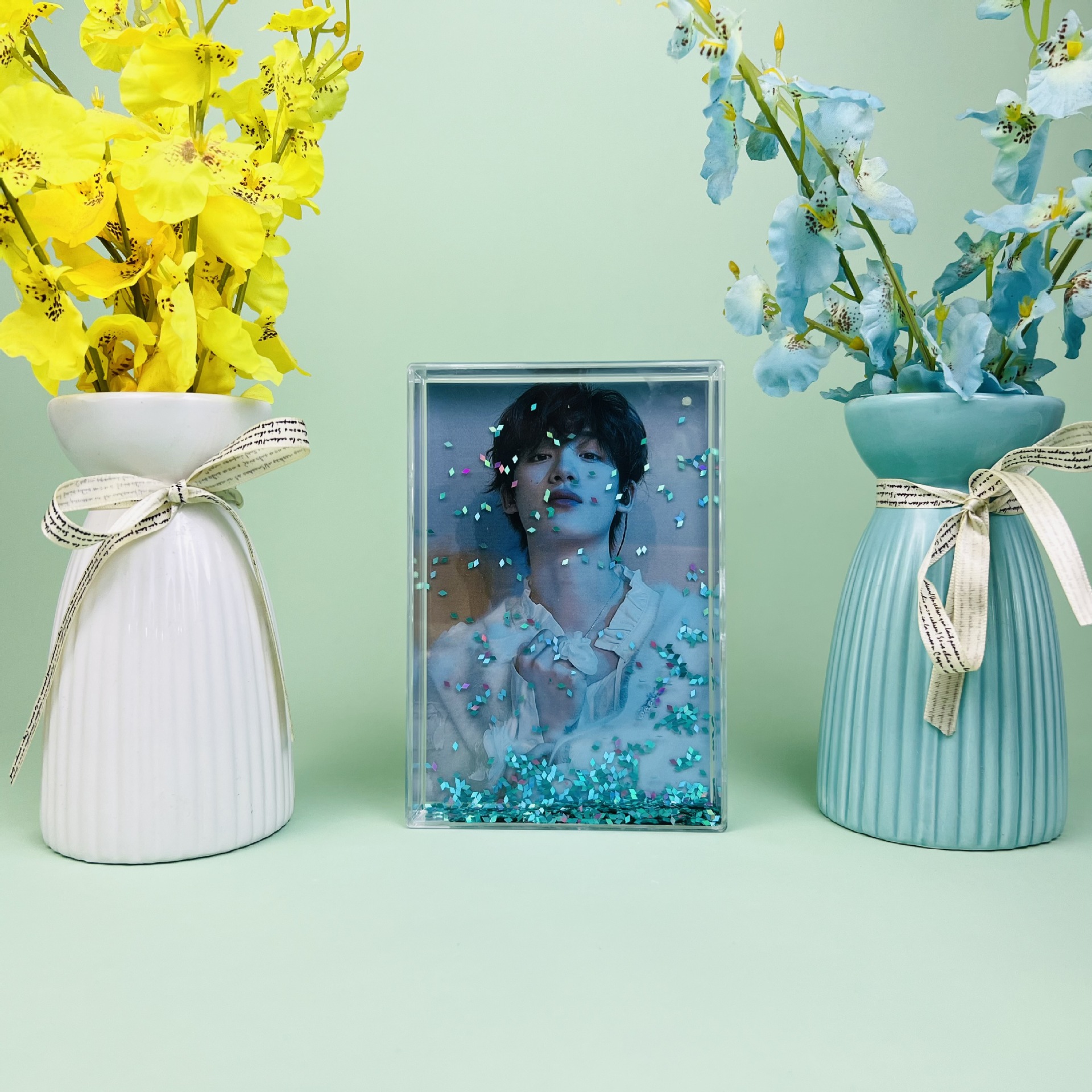 Times Youth League quicksand photo frame contains 6-inch photos TNT Song Yaxuan Liu Yaowen surrounding creative oil photo frame