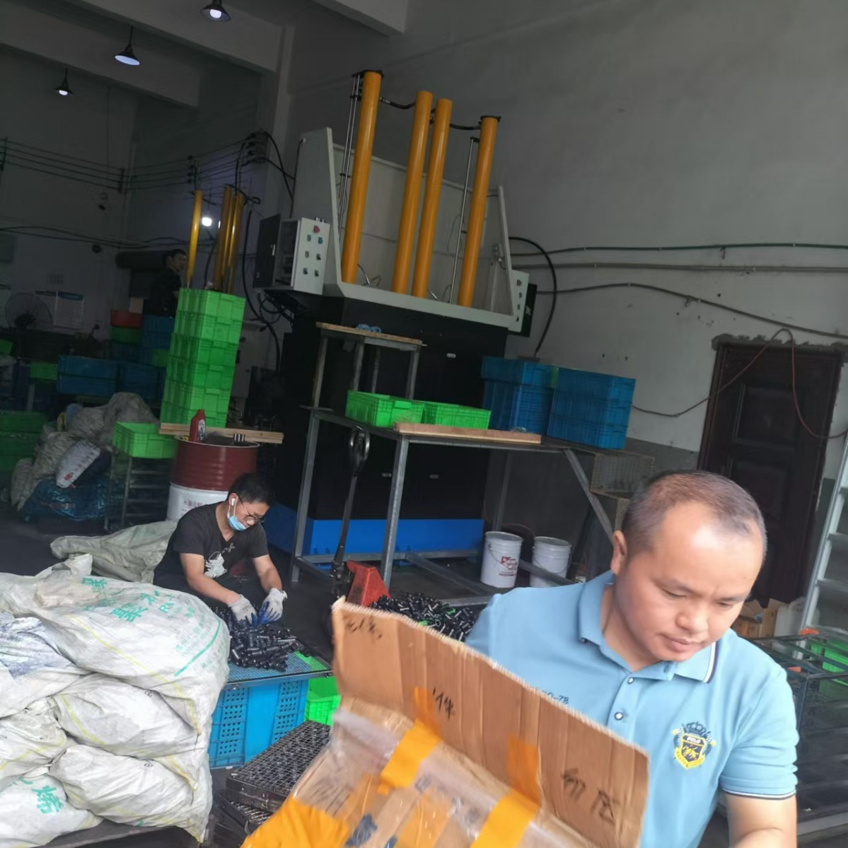 Manufacturer Supplies Vertical Sliding Bed Equipment L5220-1400Mm Vertical Double-Cylinder Double-Station Vertical Sliding Bed