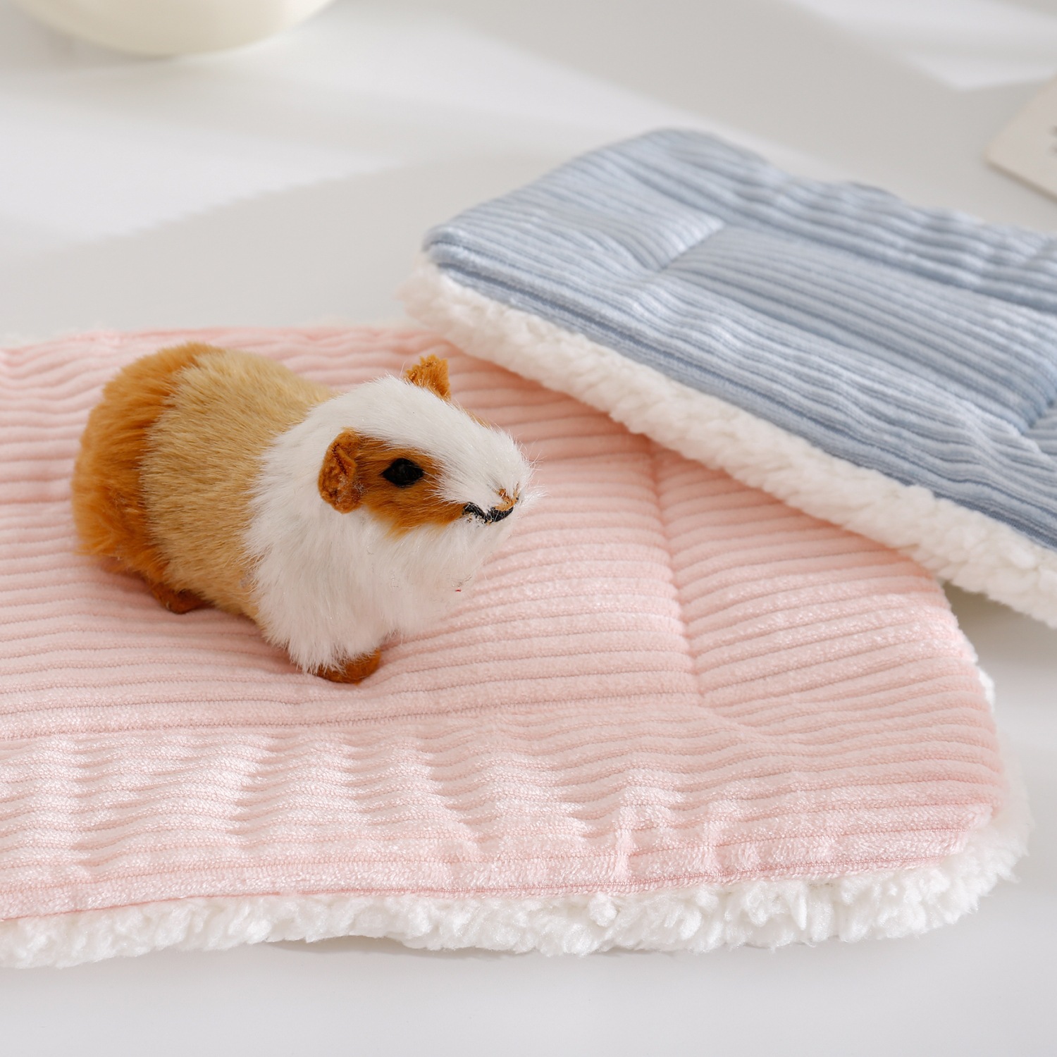 Hamster nest mat small pet nest velvet cotton velvet warm cotton nest mat hamster hedgehog chinchilla rabbit small pet mat