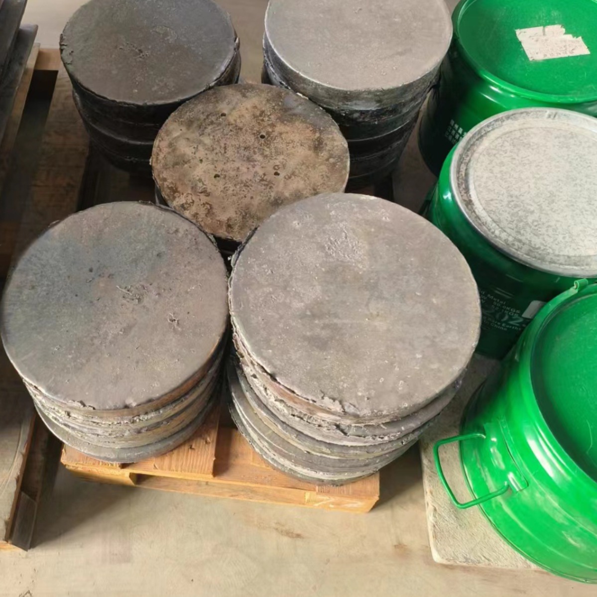 Rare Earth Metal Yttrium Y High Purity Metal Yttrium Block Ganzhou Ruihua Rare Earth Manufacturer Direct Supply Alloy Light