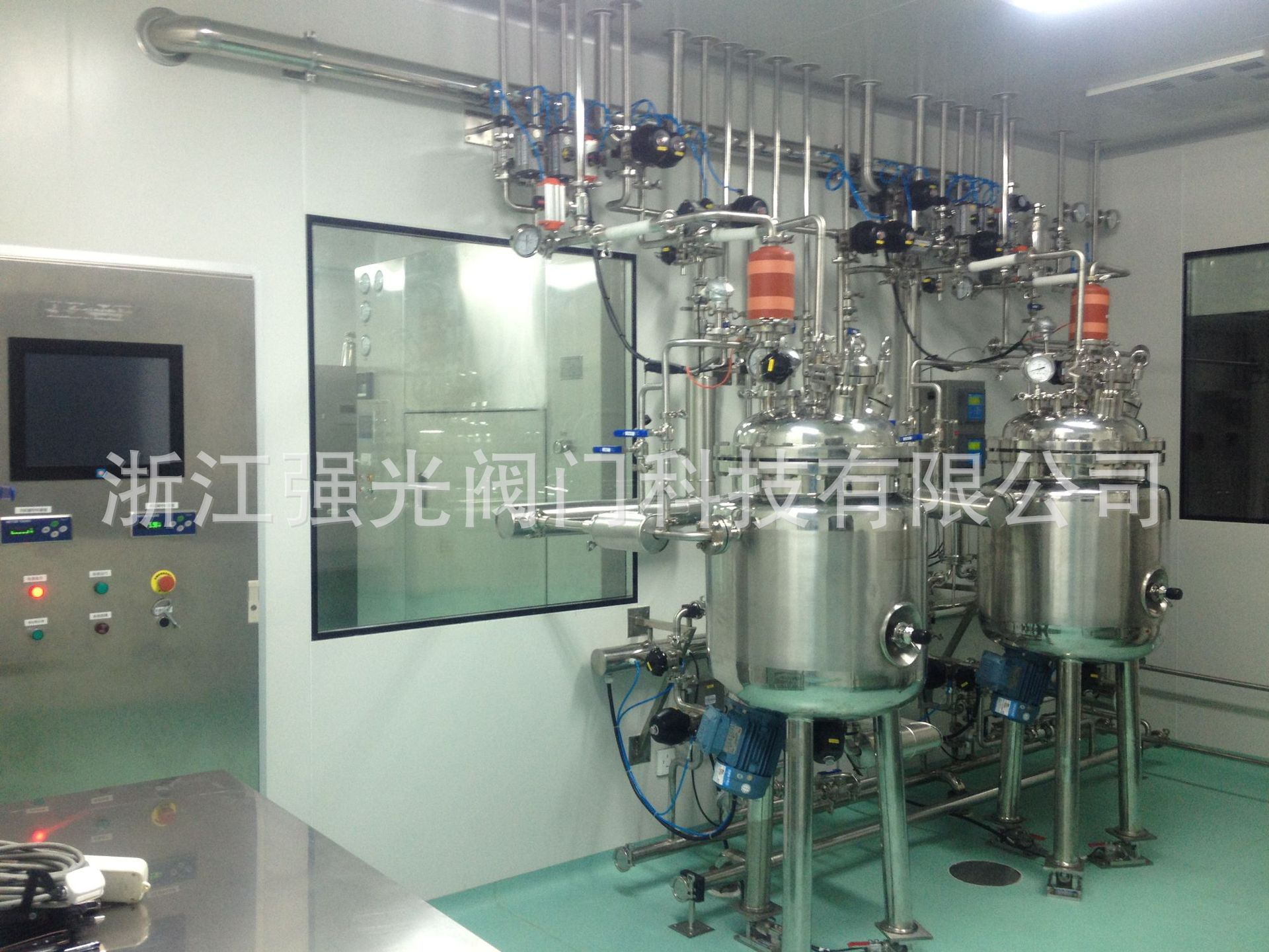 Поставка бака для ингредиентов с магнитным перемешиванием