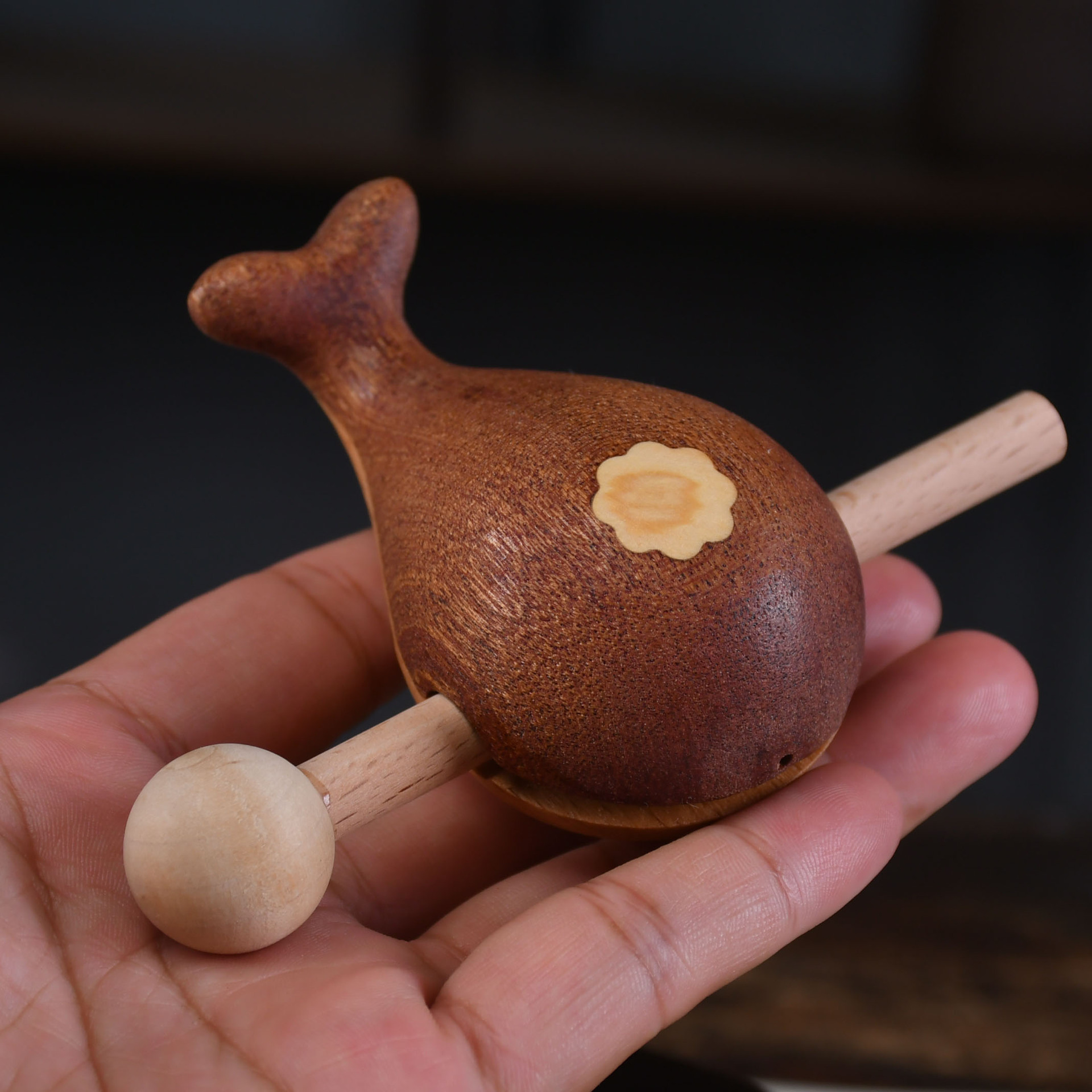 Деревянная рыбка в форме кита милый портативный инструмент для снятия стресса офисная медитация перкуссионный инструмент