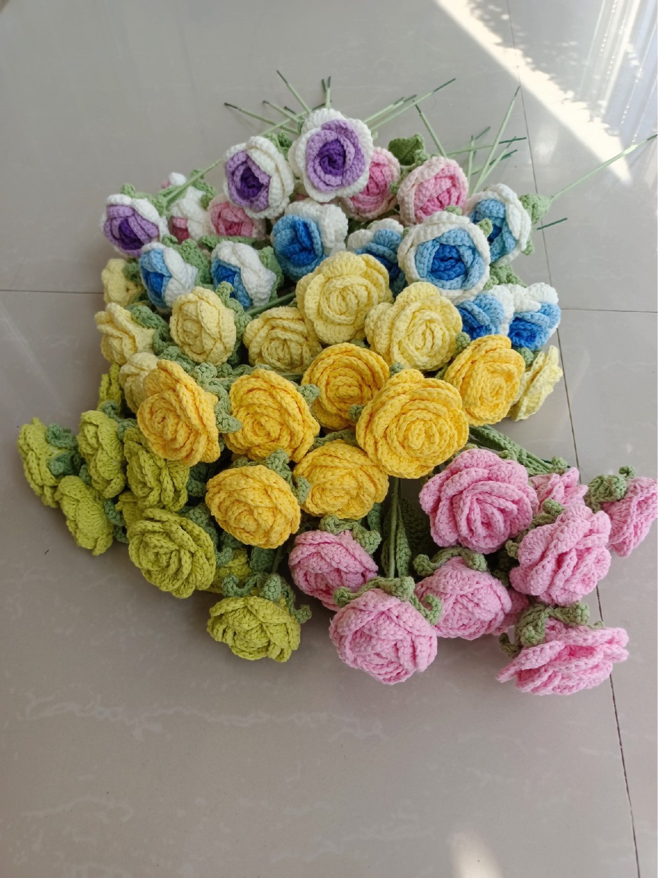 Finished handmade crochet diy wool puff flower small lanyard strawberry key chain bag pendant for hair