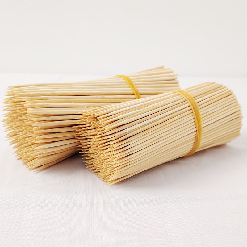 Commercial disposable barbecue bamboo sticks wholesale lettering string incense barbecue sticks roast sausage sticks candied haws sticks manufacturers