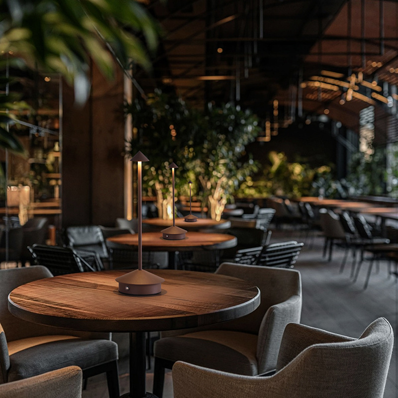 Cross-border wholesale nightlight creative steeple lamp outdoor camping rechargeable lamp restaurant cafe bar atmosphere lamp