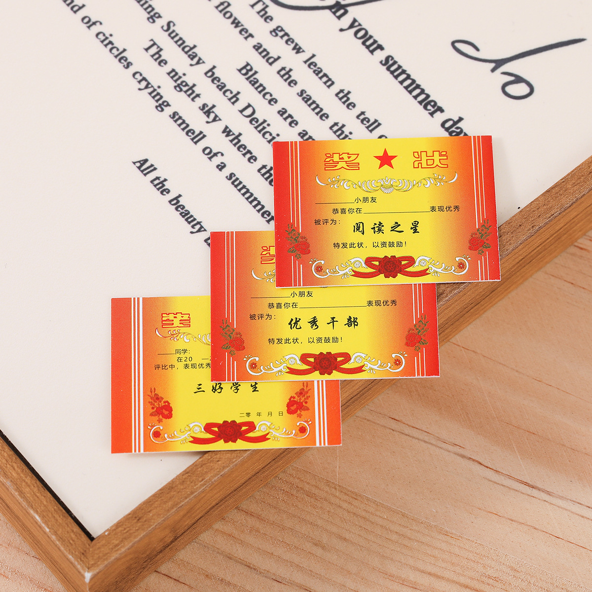 Miniatures Simulation Three Good Student Certificate Dollhouse Doll House Classroom Life Scene Pocket DIY Ornaments