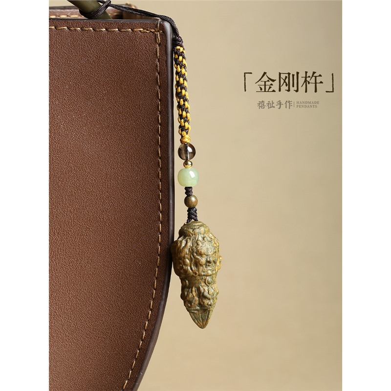 Green Sandalwood Vajra Pestle Pendant Triangular Pestle Mobile Phone Chain Bag Pendant Wood Carving Pendant Car Key Pendant