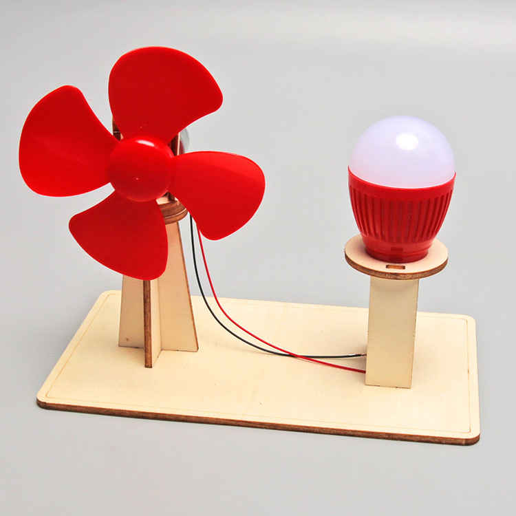 Elementary School student science experiment playing Teaching Aids technology small production materials wind energy DIY handmade simple wind generator