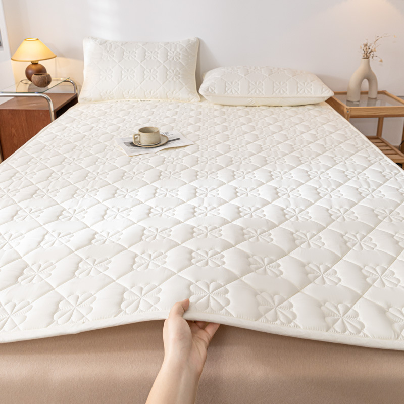 Foreign Trade Mattress Four Seasons General Hotel Bed Mattress Cushion Anti-slip Mat Dormitory Single Double Protective Mat Cross-border Wholesale