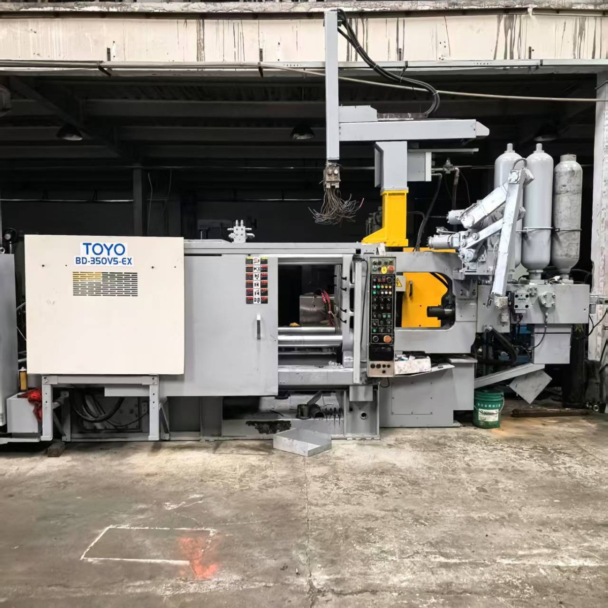 Transfer of Japanese Imported Toshiba Toyo Die-Casting Machine 350 500 650 Tons Second-Hand Used Cold Aluminum Die-Casting Machine