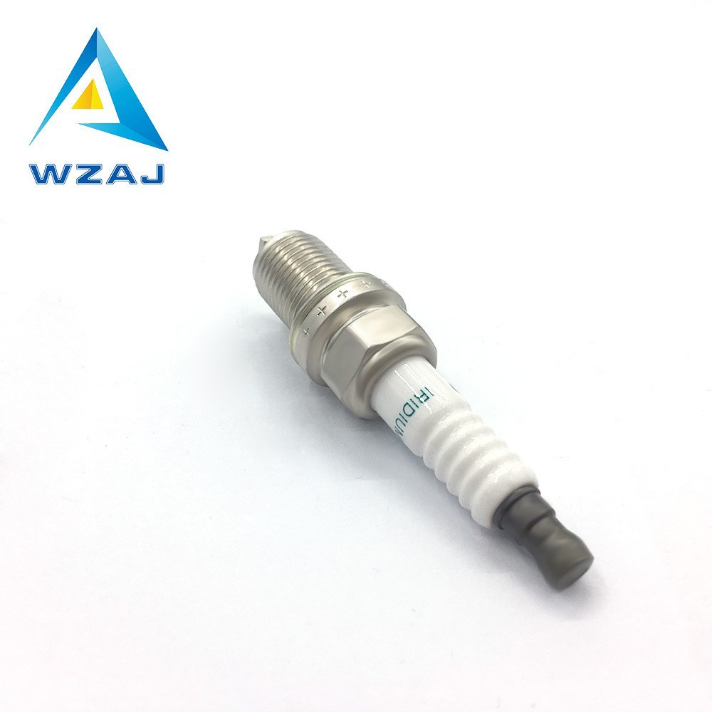 90919-01210 spark plug SK20R11 applicable to Camry spark plug