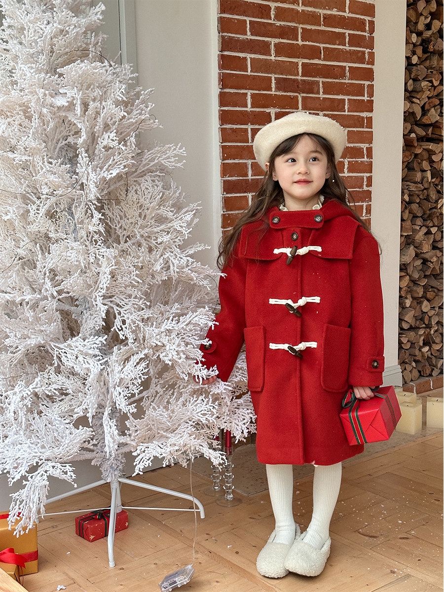 Clearance Sale: Korean Style Thickened Quilted Warm Horn Button New Year Wool Coat for Girls in Medium and Large Sizes