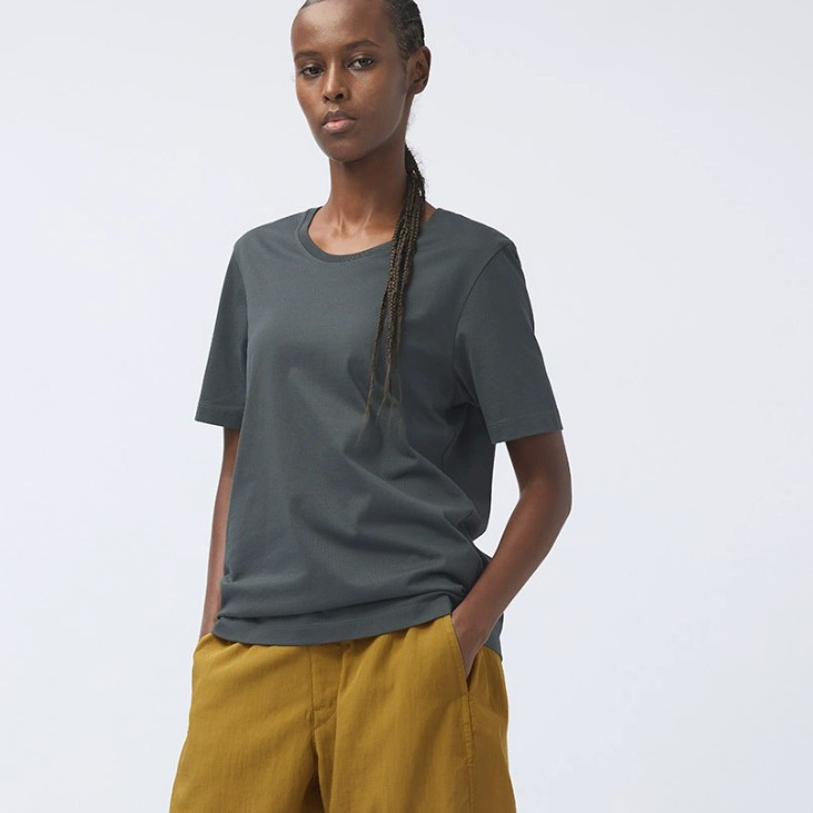 Customized T-Shirts, Same Style for Men and Women, Couple Outfits, Family Outfits, Custom-Made Drawings and Samples, Contracted Work and Materials, Clear Processing