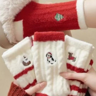 24 Winter New Arrival Christmas Socks Cartoon Embroidered Snowman Santa Claus Australian Velvet Women's Medium Socks Warm Floor Socks