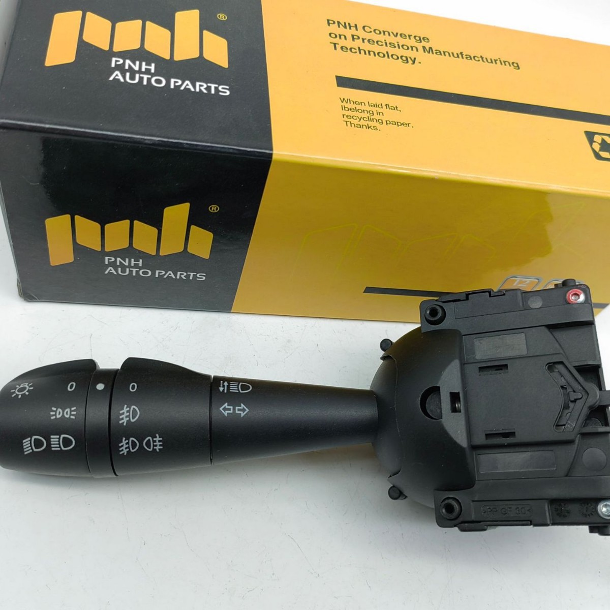 FoR Renault SteeRing Switch 251687 8201167981 000052066010 255401303 R