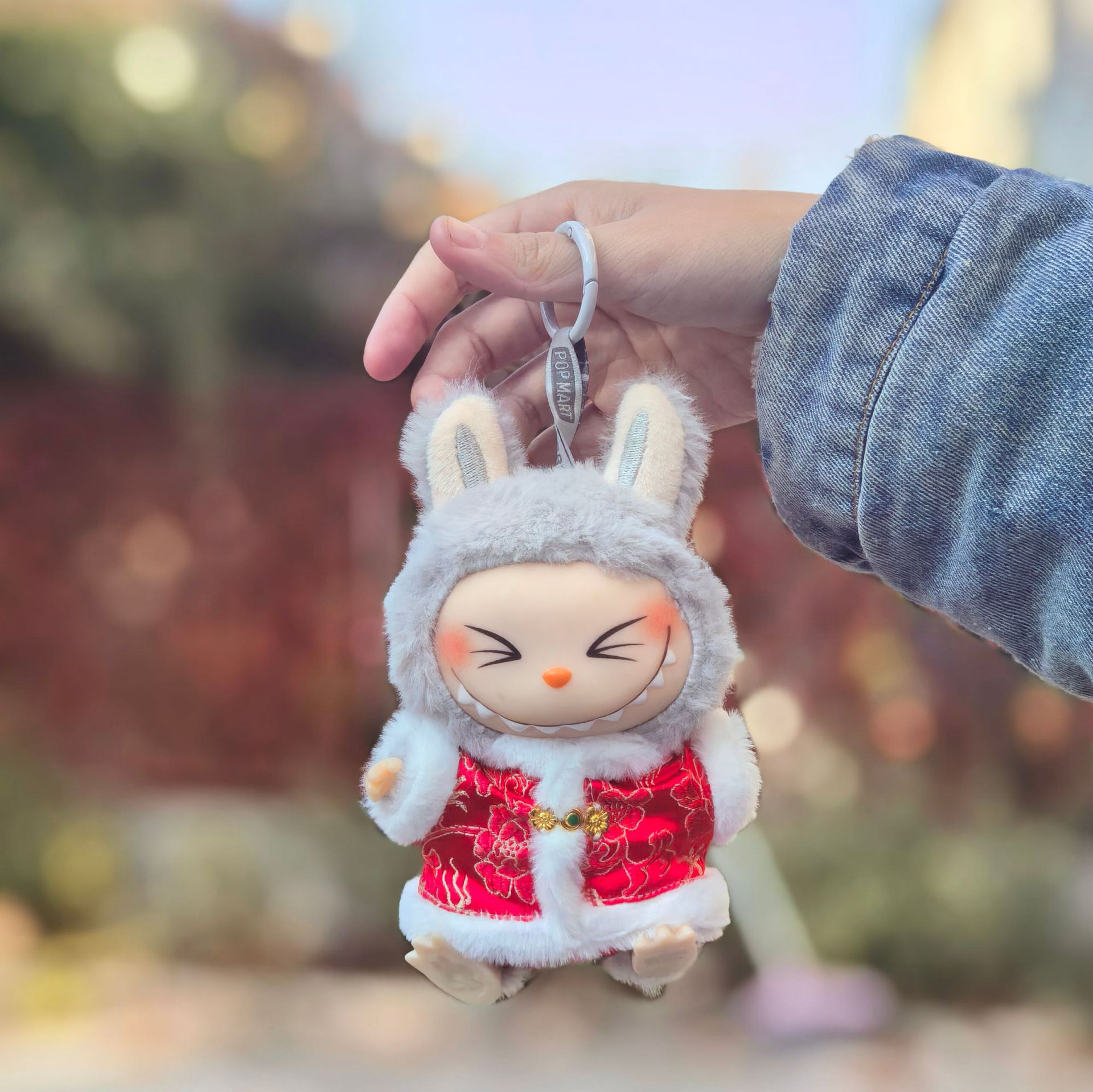 Only clothes] 15cm pendant labubu cloth for the new year suit labubu key chain doll clothes adorable baby