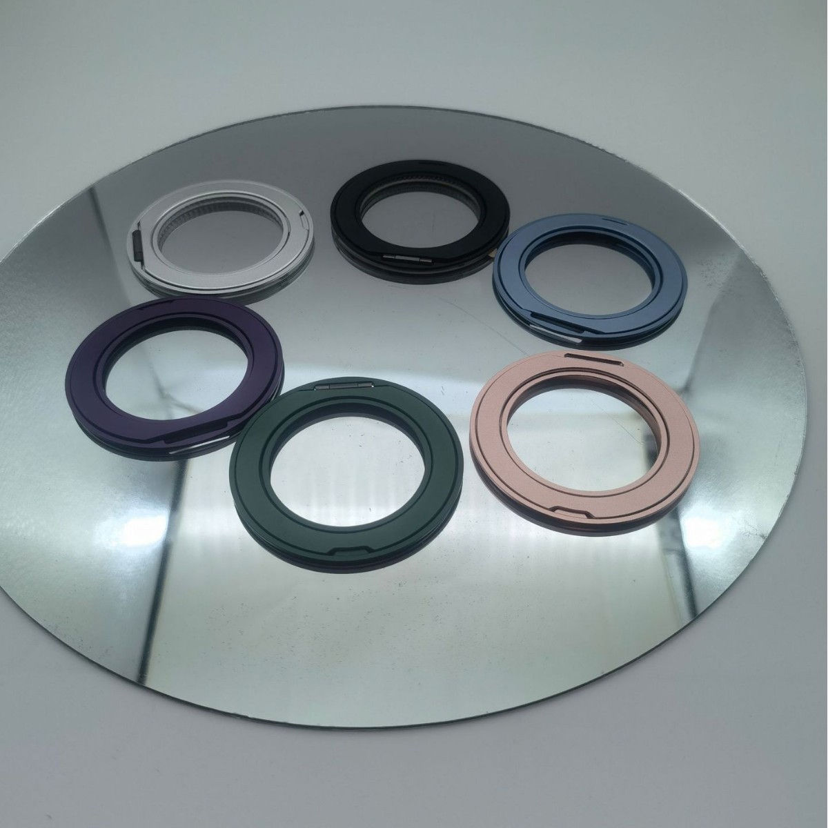 Cross-Border Phone Case with Clicky Stand, Factory 360-Degree Rotating Ring, Magnetic Ring Holder, 2.3 Thickness