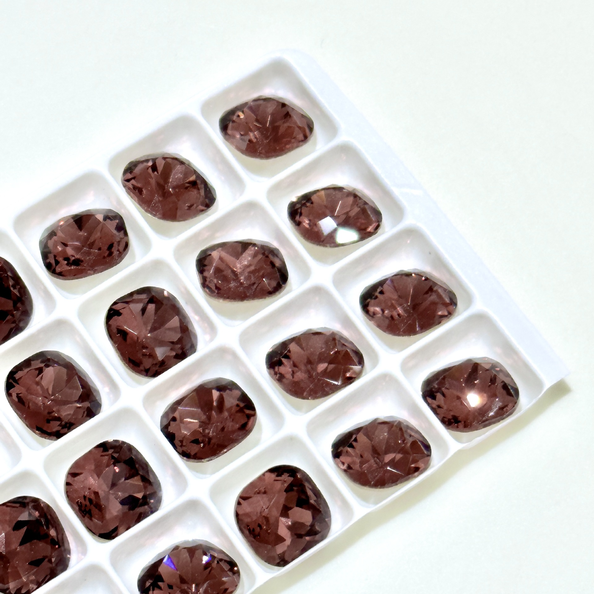 High-Quality Imitation K9 Square-Shaped Nail Art Rhinestones with Pointed Backs, Dazzling Stacked Rhinestone Accessories, Colorful Nail Embellishments, 8mm