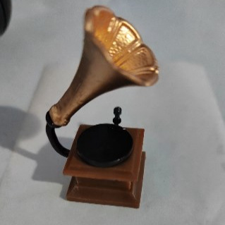 Miniature Food Play Scene Model Mini Phonograph