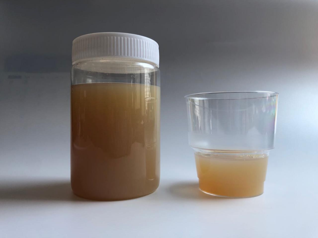 Manufacturers directly supply high density wax emulsion polyethylene brown emulsion leather brightener wax emulsion