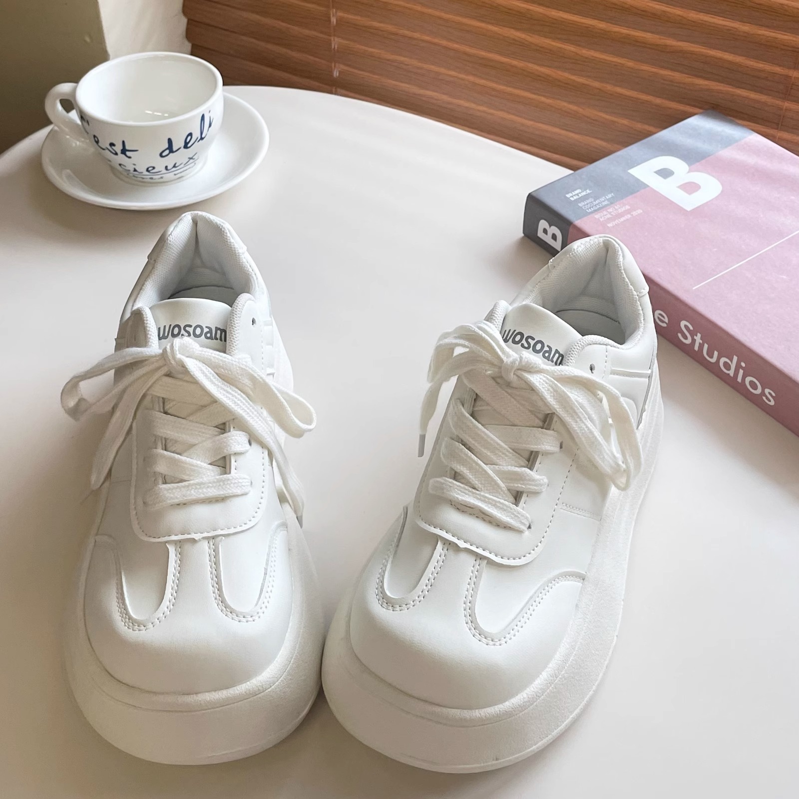 Milk fufu Japanese Style Thick-soled White Shoes Women's 2024 New All-match Lightweight Height-increasing Student Campus Sports Board Shoes