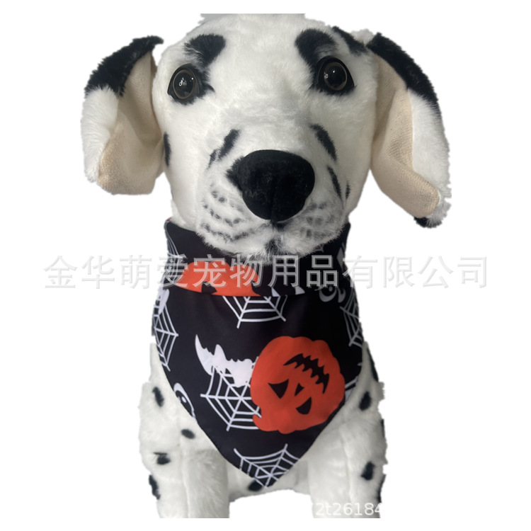 Factory direct new Halloween pet saliva towel pet triangle dog bib dog saliva towel can do single