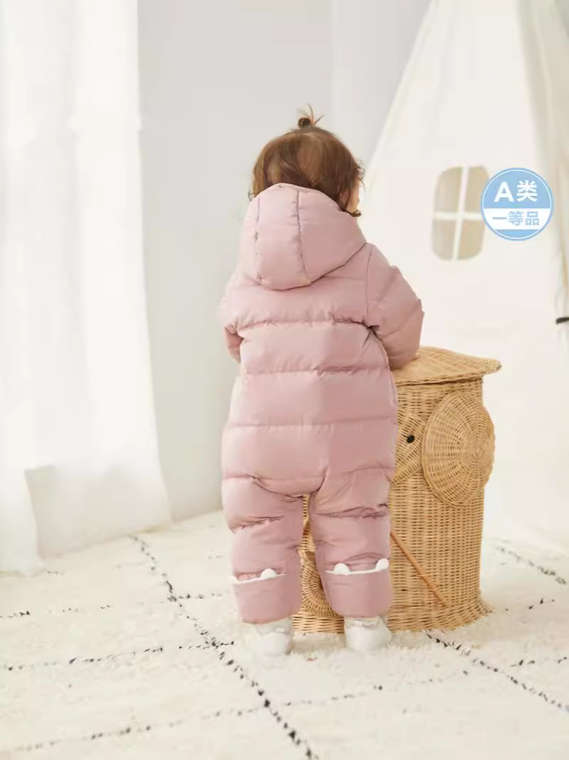 2024 New Baby's Down Jacket Clearance Boys' and Girls' Hug Clothes Thickened Climbing Clothes