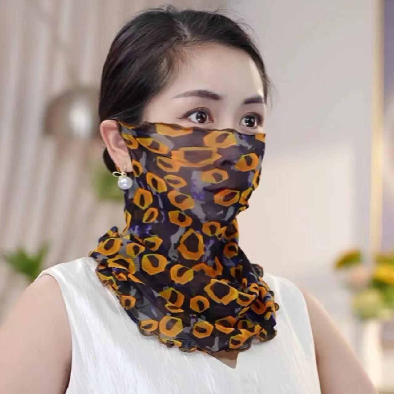 New Korean Style Scarf Mask for Women, Fashionable Full Face Neck Protector, Thin Gauze Scarf, Versatile for Women