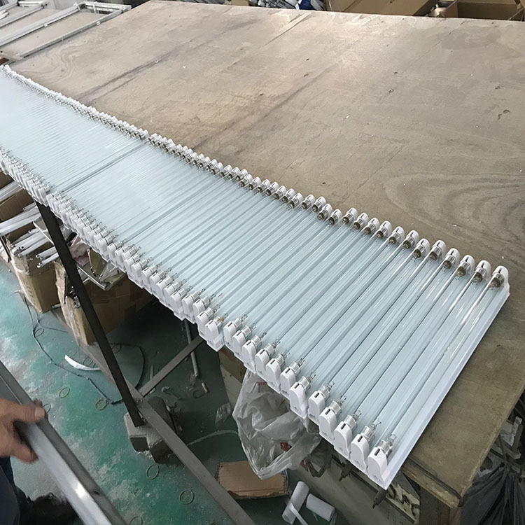 Ultraviolet Disinfection Lamp Household Germicidal Lamp Mite Removal Ultraviolet Lamp Wardrobe Ozone Violet Disinfection Lamp Tube