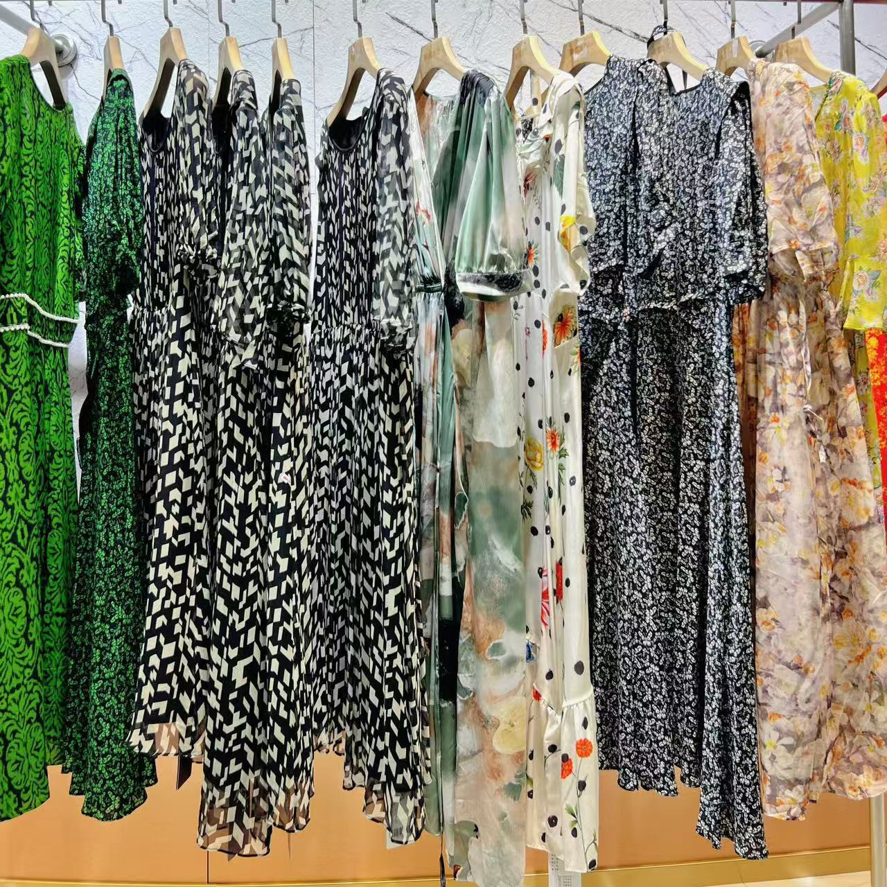 Silk Brand Clearance Women's High-Quality Designer Discount Wholesale Physical Live Popular Items Supply