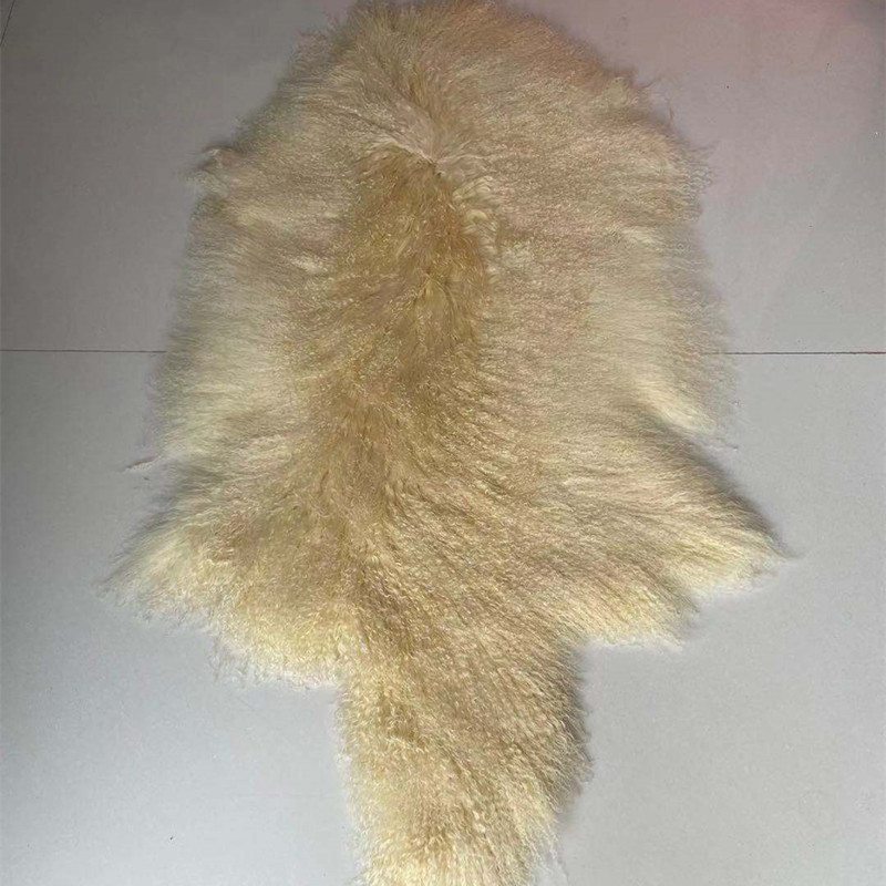 The whole piece of Ningxia Tan sheepskin fur raw material two wool long fur material Tan sheep wool doll wig hair row