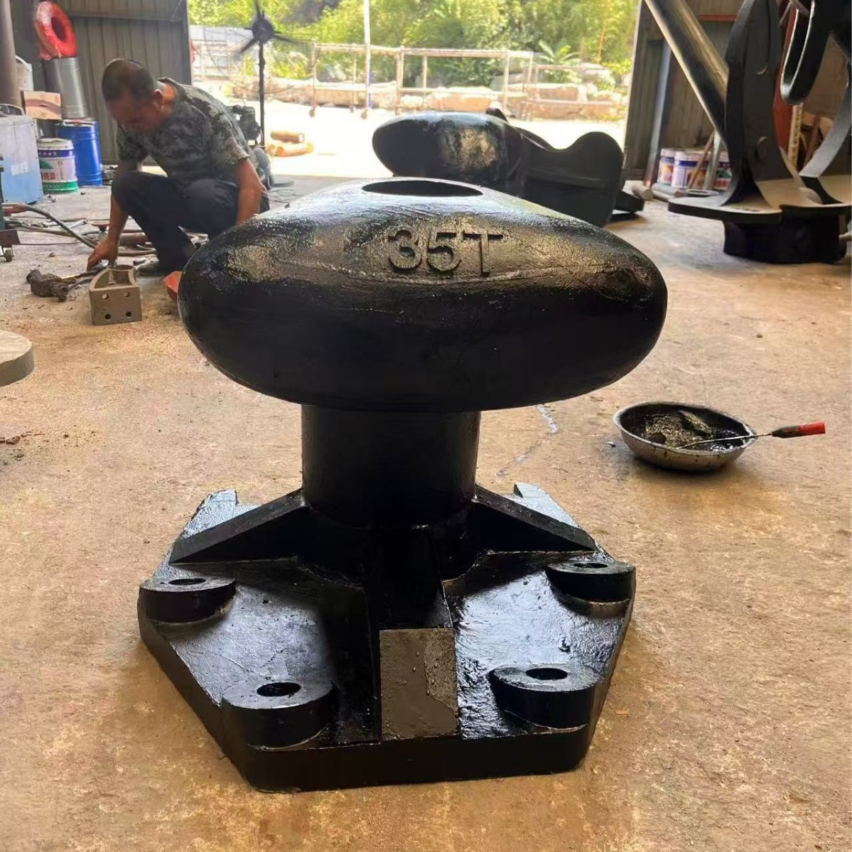 Curved Column Type Boat Mooring Post Cast Iron Boat Post Dock Square Bottom Single Head Boat Mooring Post Duckbill Square Bottom Mooring Post Rope Tie Post