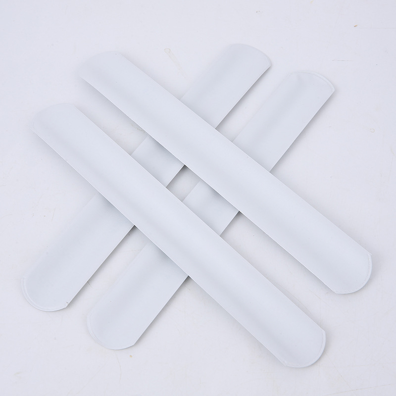 DIY Handmade Graffiti Pure White Environmental Protection Pop Circle Children's Plush Toy Inner Party Sports Bracelet Pat Circle A