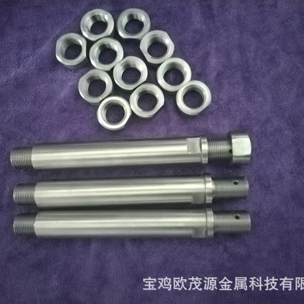 Manufacturers Supply Molybdenum Screws, Molybdenum Bolts, High Temperature and High Hardness Molybdenum Screws, Molybdenum Screws for Vacuum Furnaces