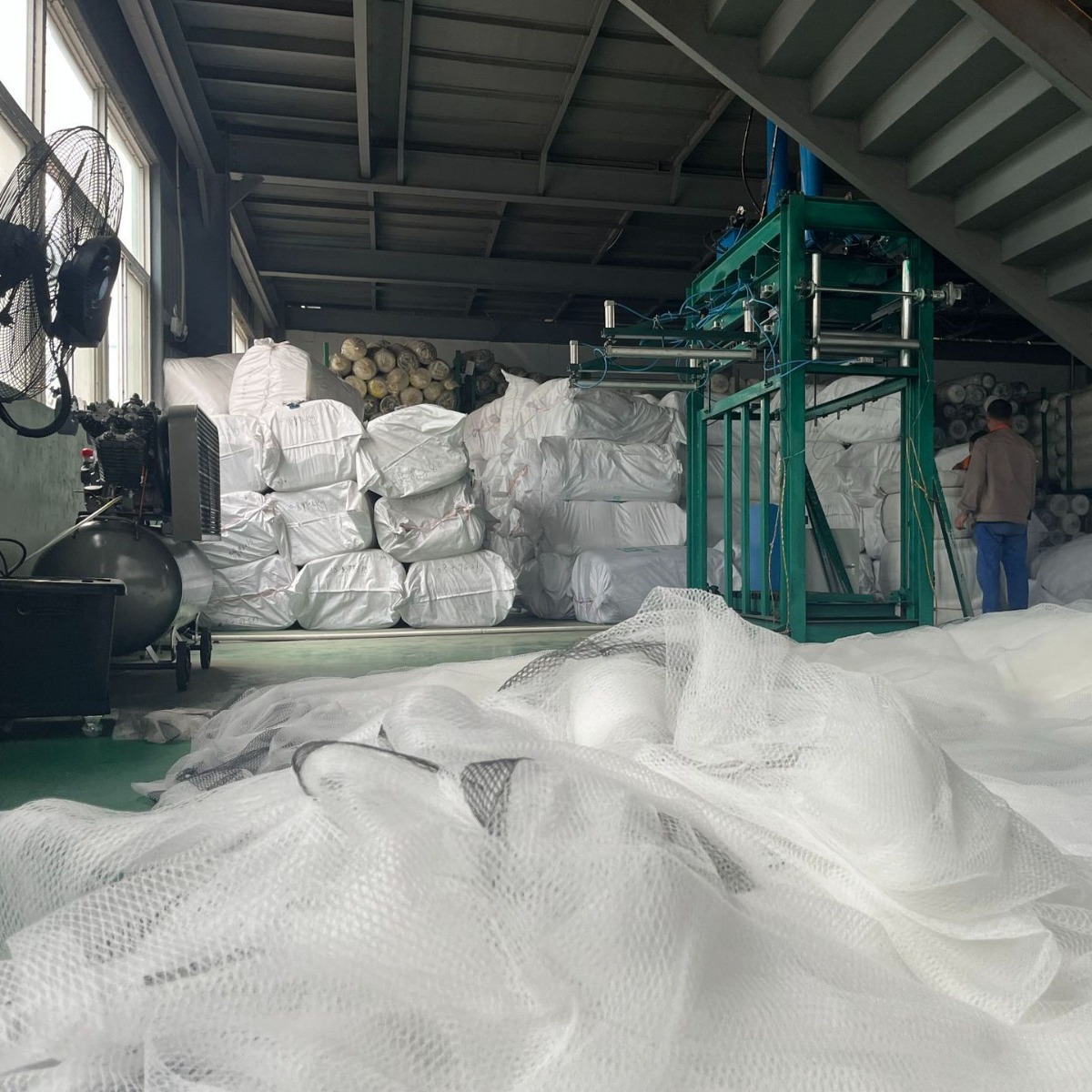 Special Protective Net for Orchard Greenhouses with Customizable Mesh Size, Hail-Proof and Bird-Proof Integrated Net, Brand New Polyethylene, Light-Transmitting and Ventilating