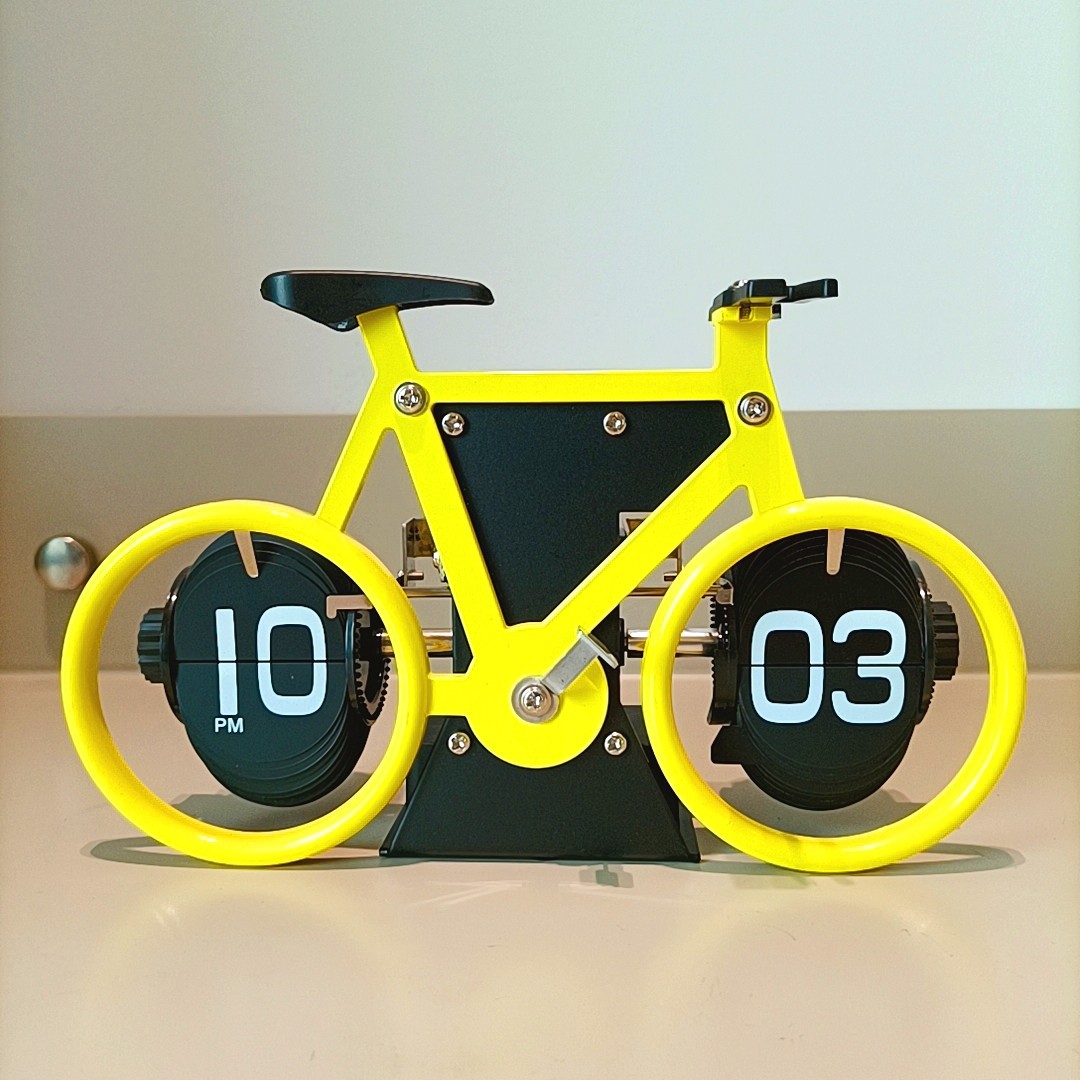German automatic flip clock retro living room decoration bicycle flip mechanical clock alarm clock personalized desk clock