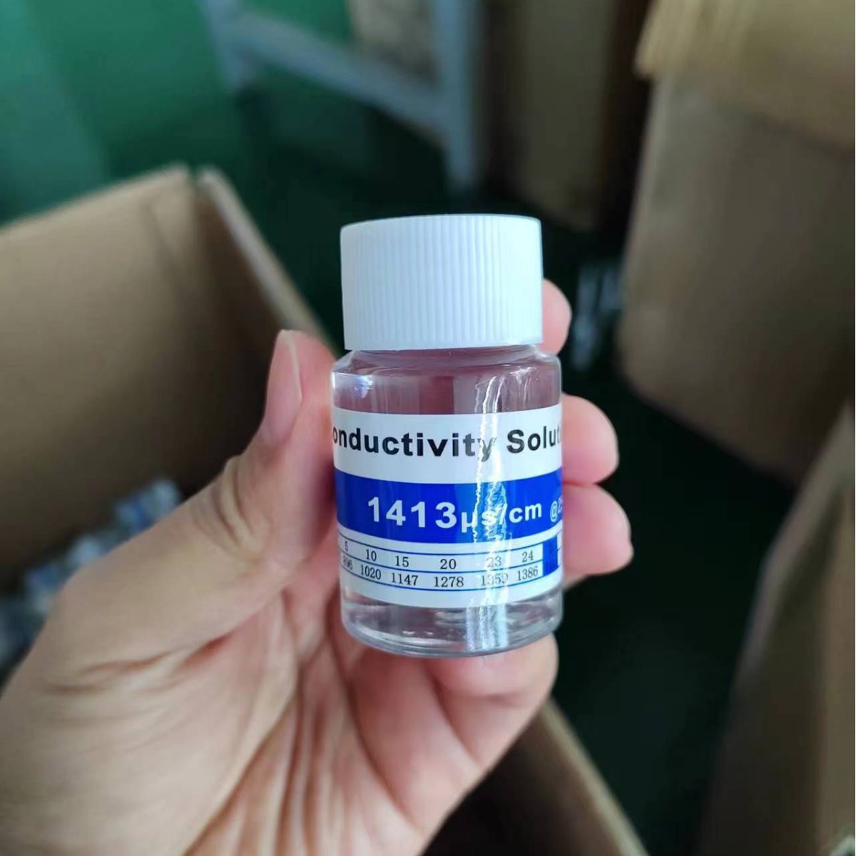 PH6.86 4.01 9.18 90PPM 84% s 35ppt 1382ppmEC/μs pen 1413 correction