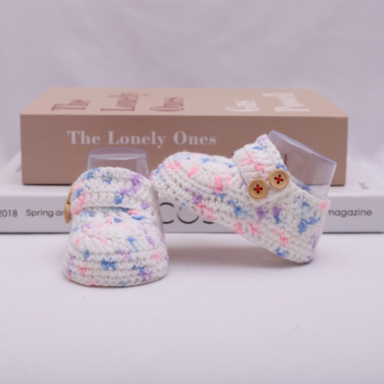 Hand-crocheted baby shoes woven wool baby shoes soft bottom toddler shoes men's and women's shoes socks hand-woven baby shoes